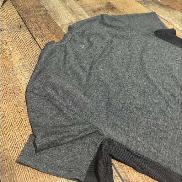 Lululemon Mens Short sleeve pocket - Picture 6 of 8